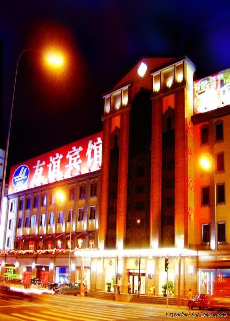 Dalian Friendship Hotel Exteriör bild